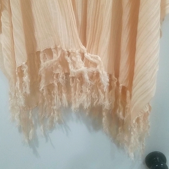 New York and company poncho scarf/shawl/ poncho - Picture 2 of 7